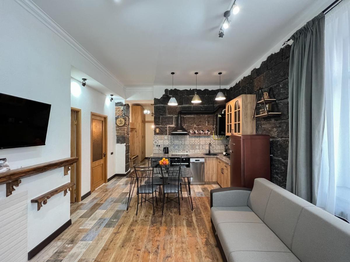 Aros Apartment غيومري المظهر الخارجي الصورة