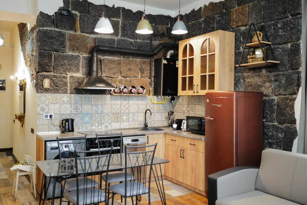 Aros Apartment غيومري المظهر الخارجي الصورة